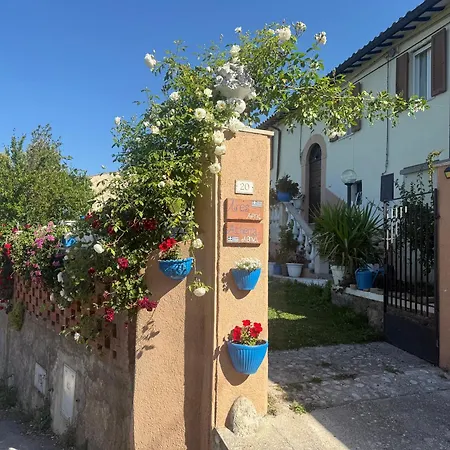 Athena Campello sul Clitunno