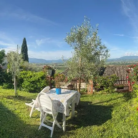 Athena Campello sul Clitunno