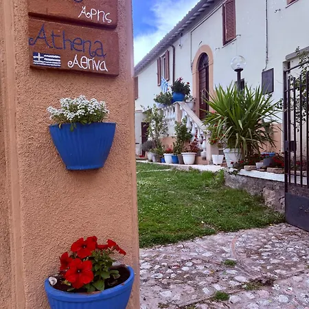 Athena Campello sul Clitunno